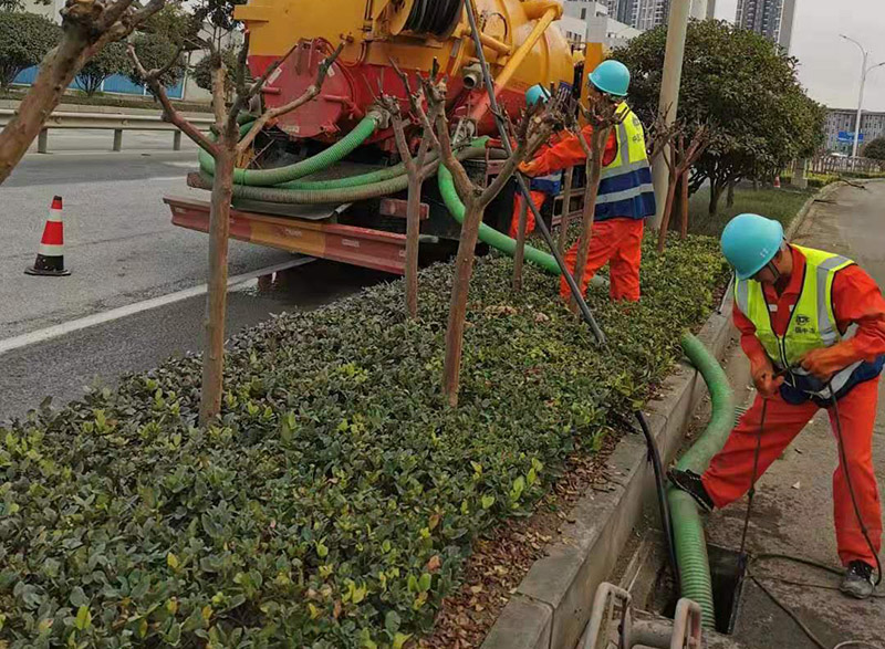 碾子山市政管道清淤